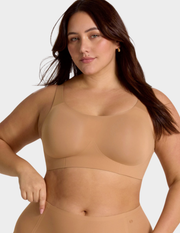 Front view of a model wearing Evelyn & Bobbie Structured Scoop Bra in Mica