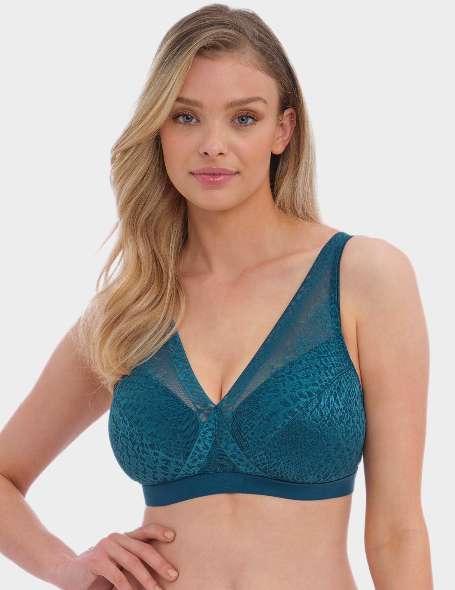 Front view of a model wearing Fantasie Envisage bralette in Poseidon