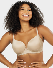Front view of a model wearing Parfait Casey plunge bra in European Nude