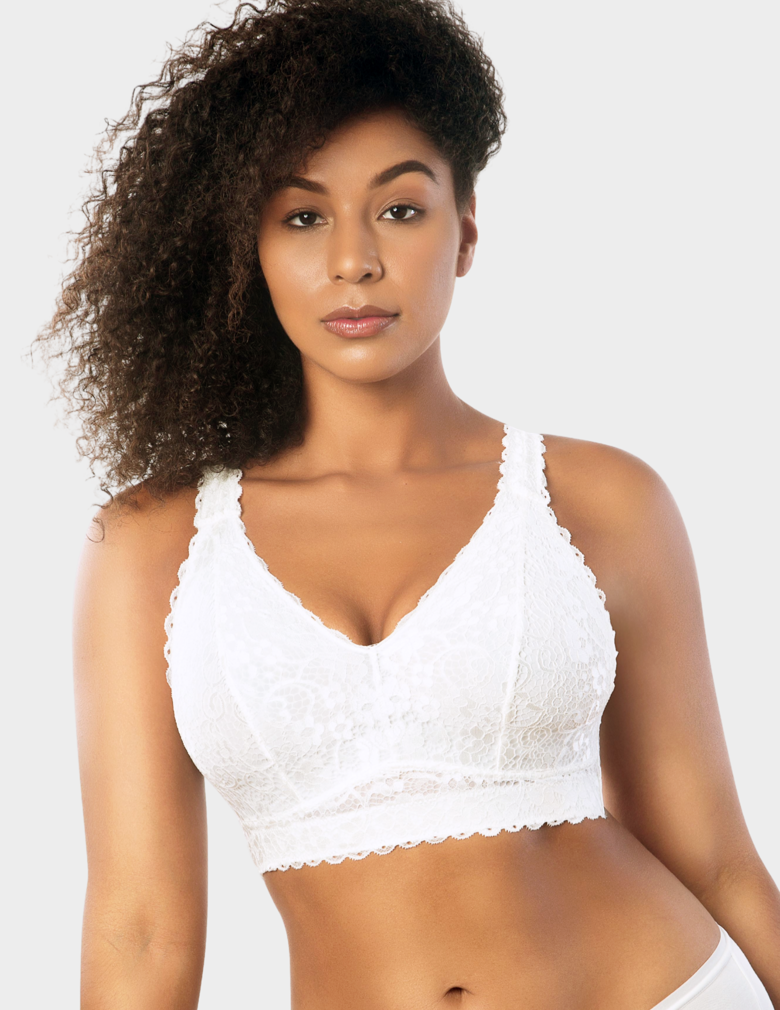 Front view of a model wearing parfait Adriana bralette in Pearl White