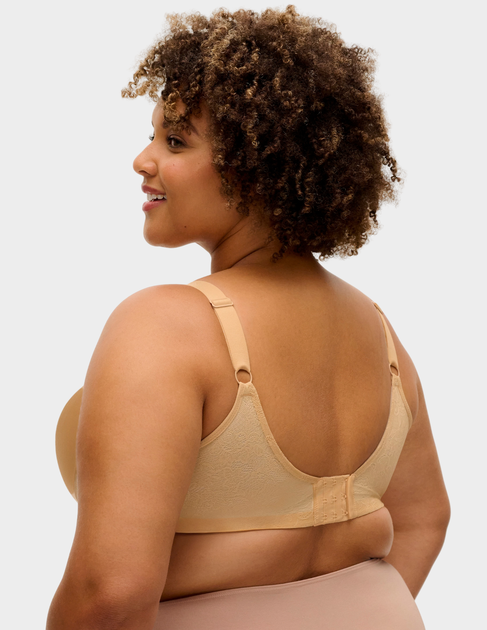 Yvette Banded Molded Underwire Bra