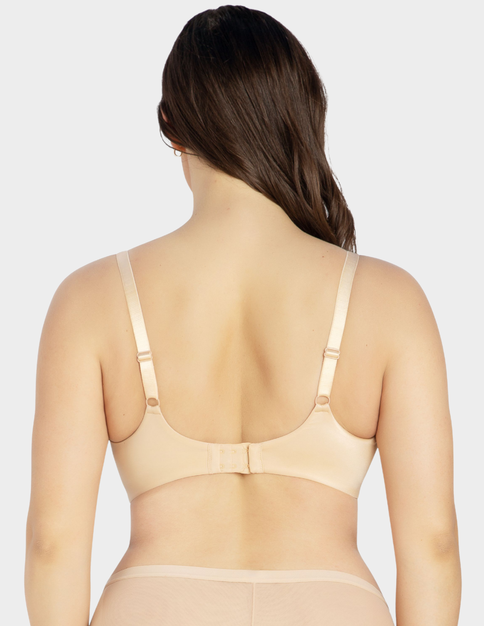 Back view of a model wearing Parfait Shea t shirt bra in bare