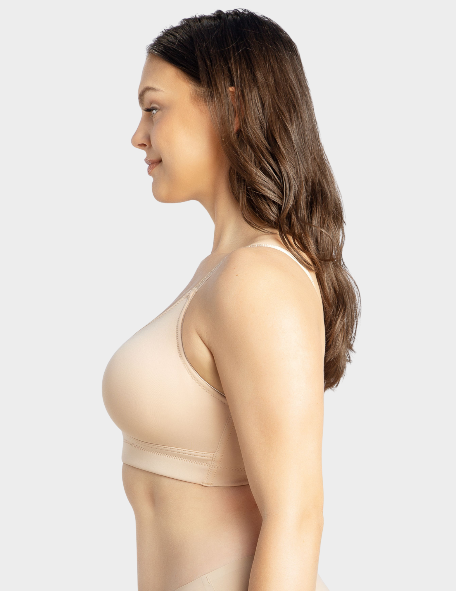Side view of a model wearing Parfait Erika bralette in Bare
