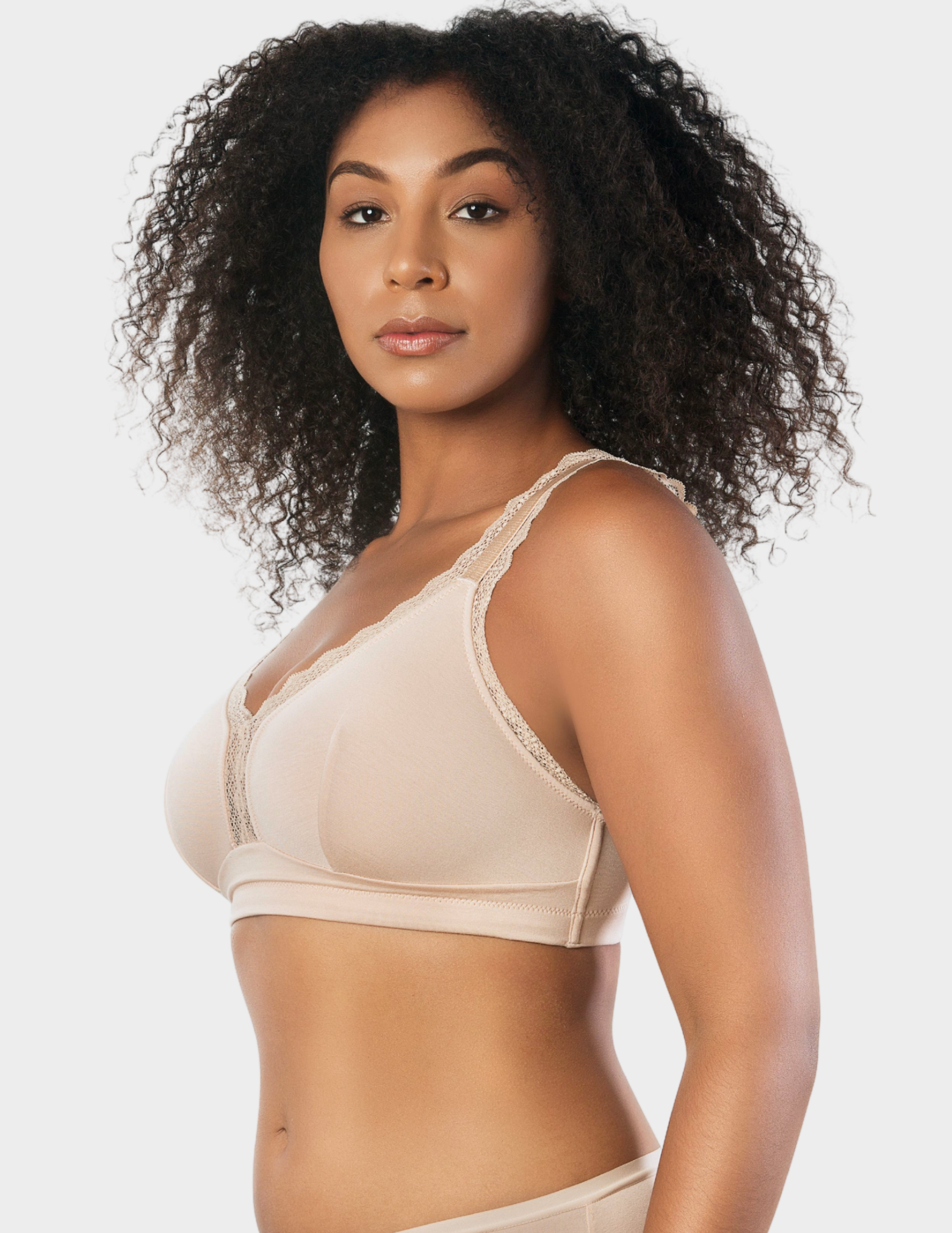 Side view of a model wearing Parfait Dalis bralette in Bare