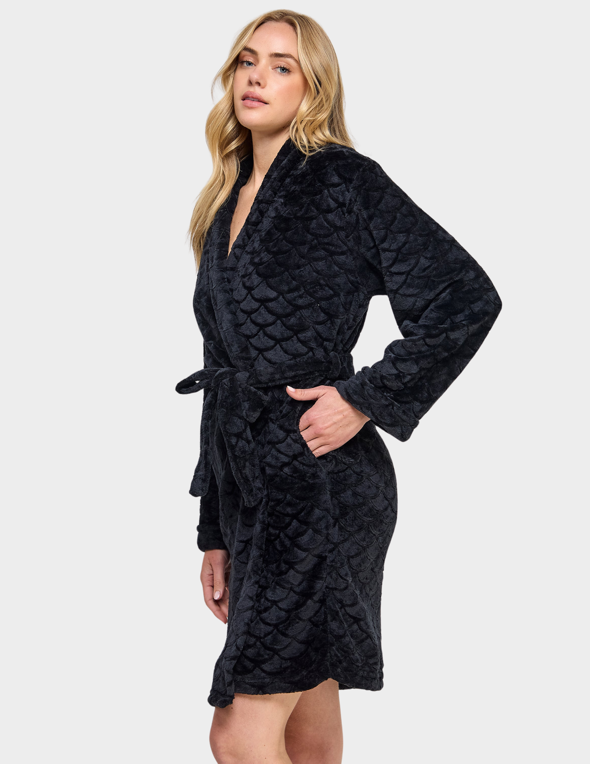 Ariel Robe