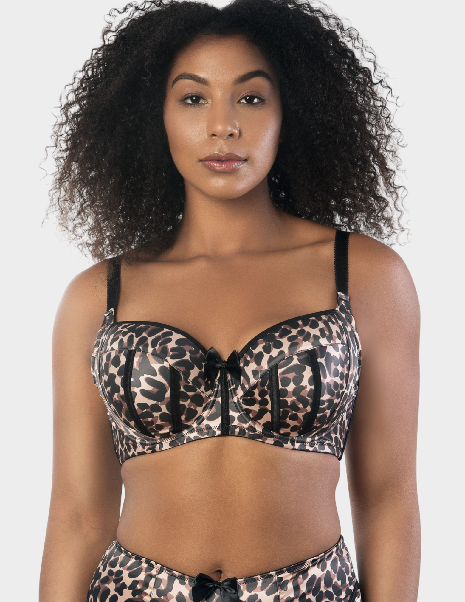 Front view of a model wearing Parfait Charlotte bra in Leopard Brown