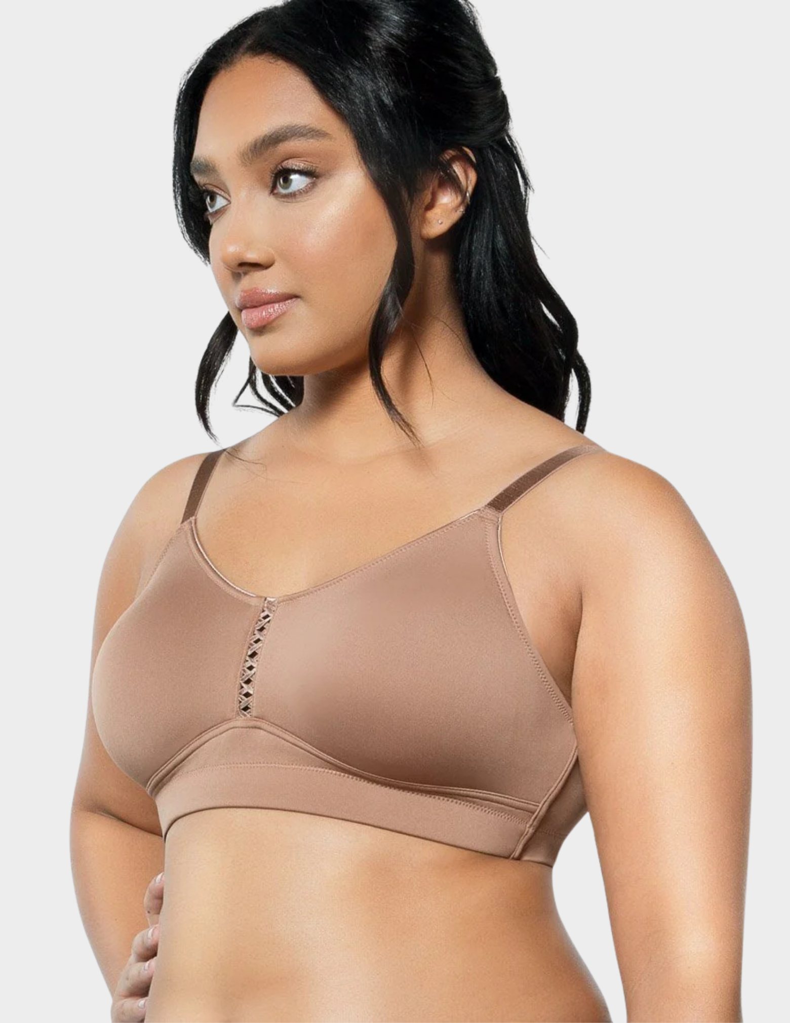 Side view of a model wearing Parfait Erika bralette in Mid Nude