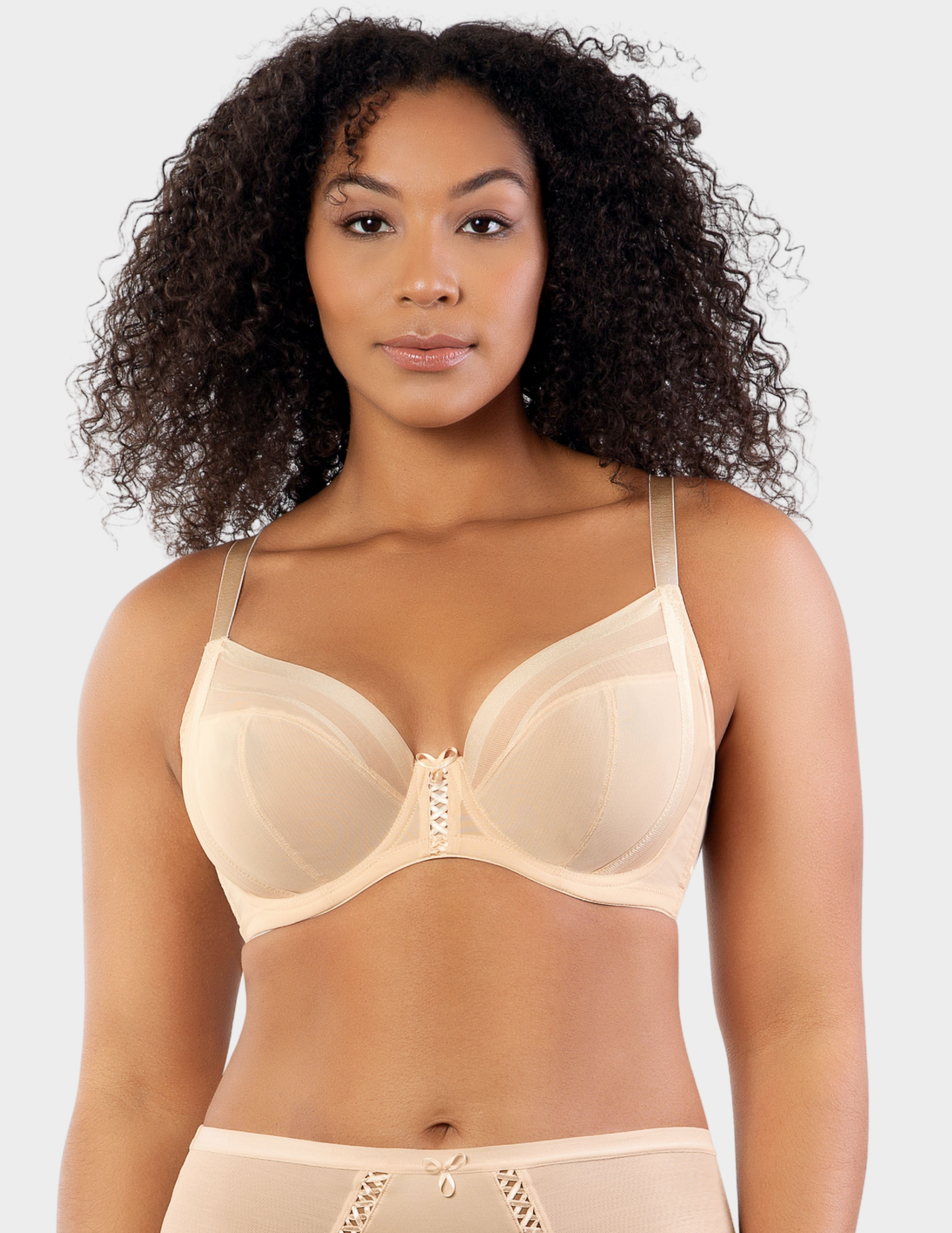Front view of a model wearing Parfait Shea plunge bra in bare