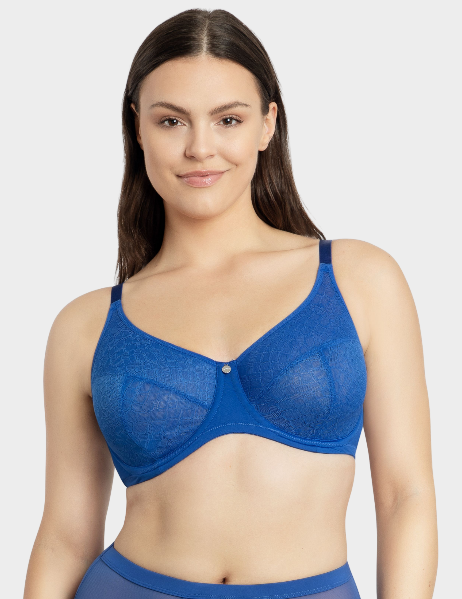 Front view of a model wearing Parfait Enora minimizer bra in Sapphire