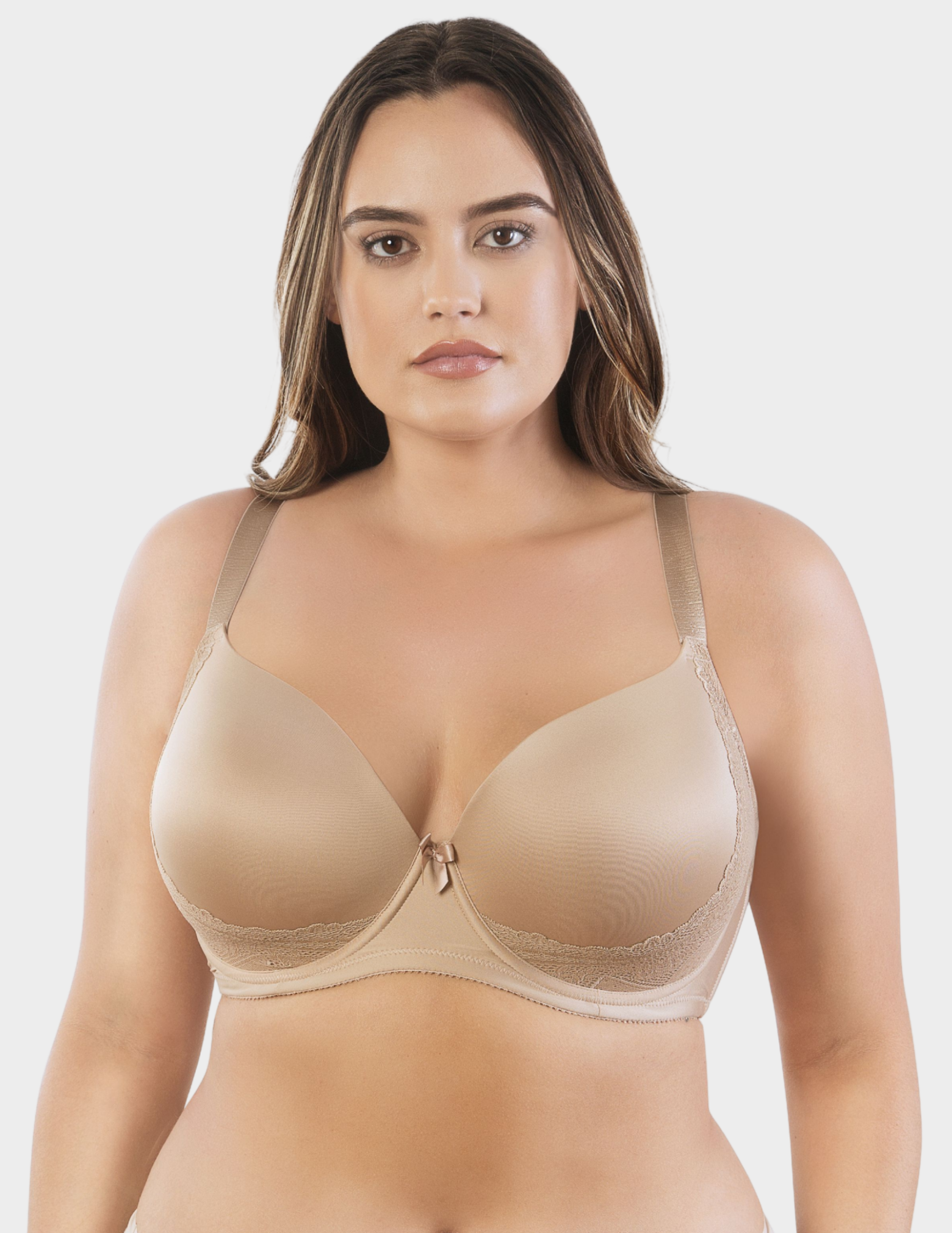 Front view of a model wearing Parfait Casey plunge bra in European Nude