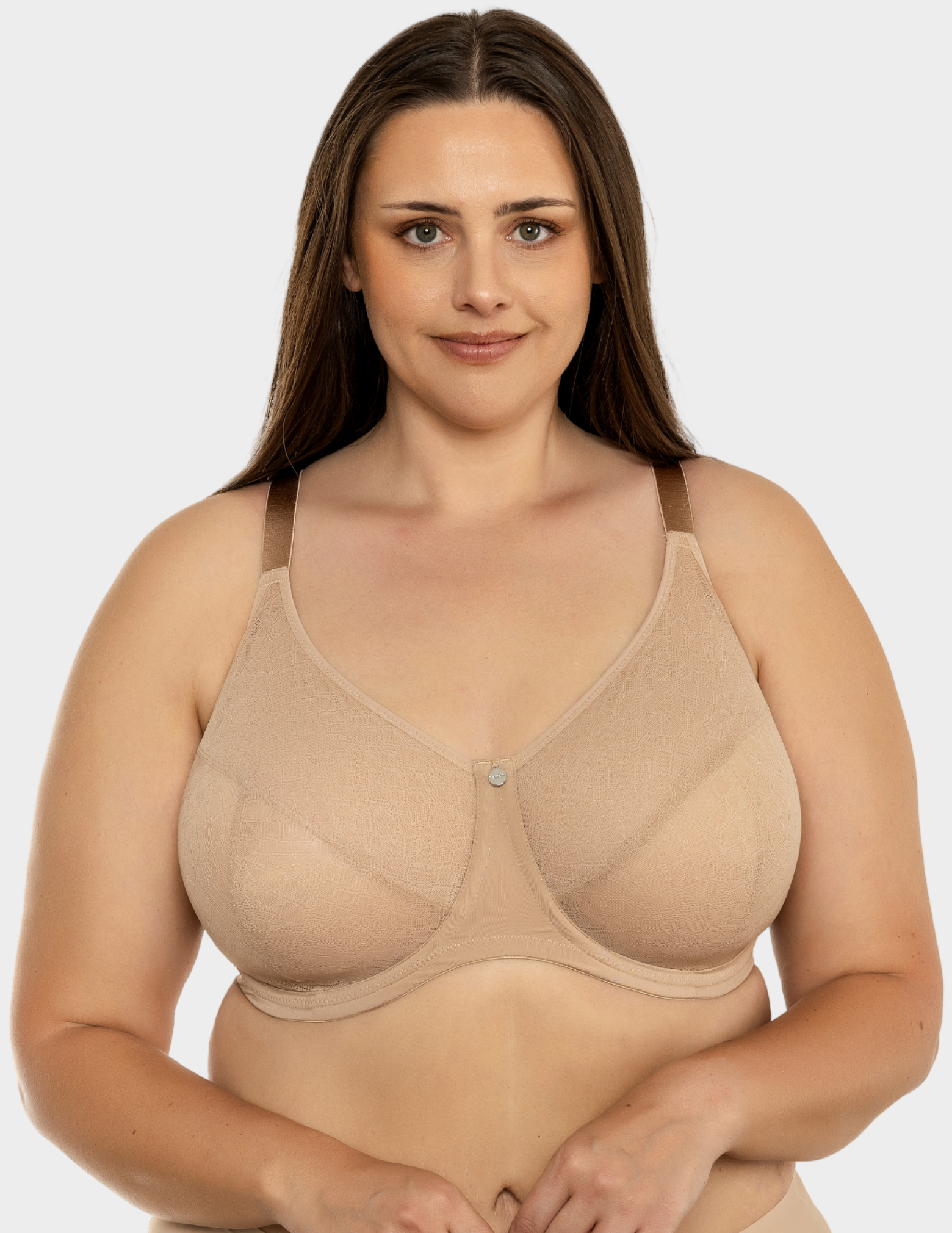Front view of a model wearing Parfait Enora minimizer bra in European Nude