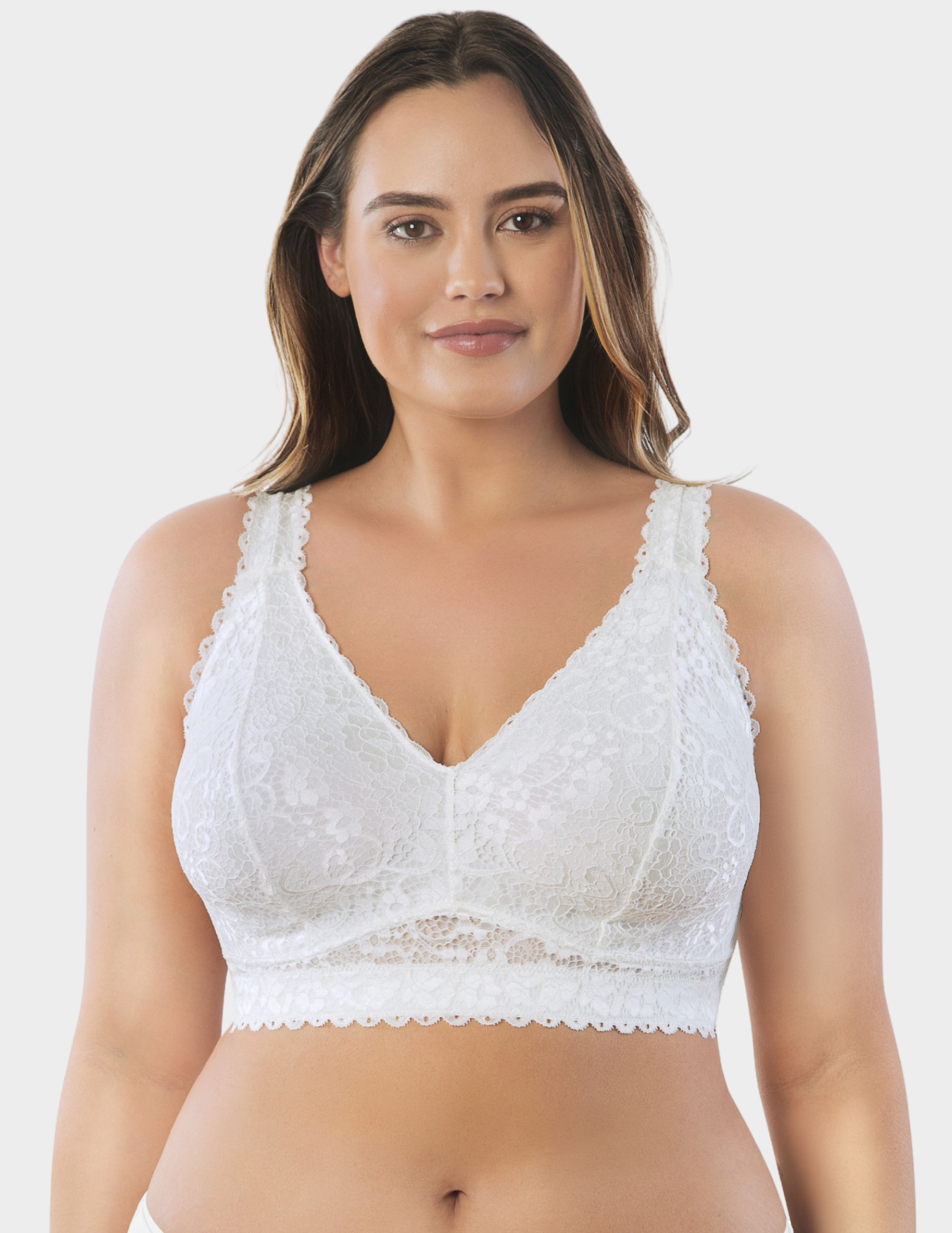 Front view of a model wearing parfait Adriana bralette in Pearl White