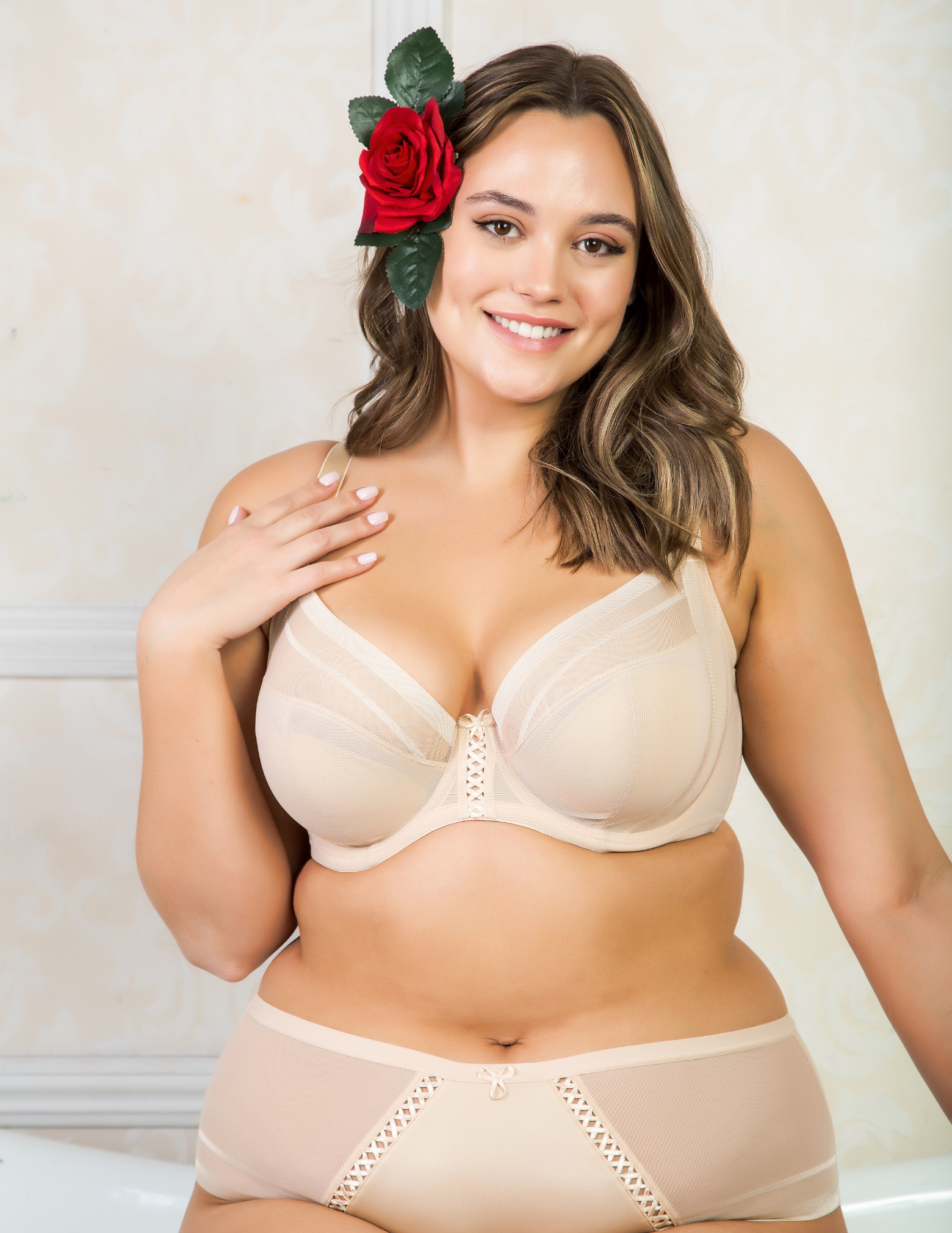 Shea Unlined Underwire Plunge Bra