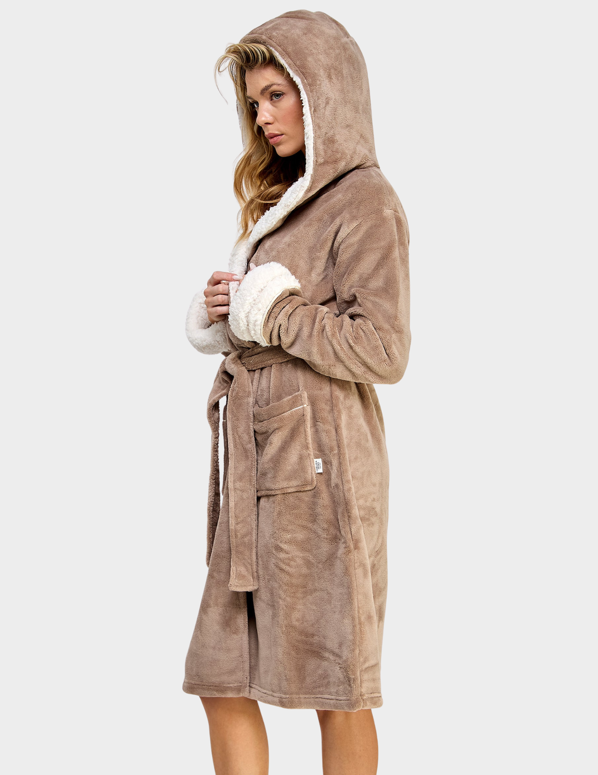 Sydney Robe