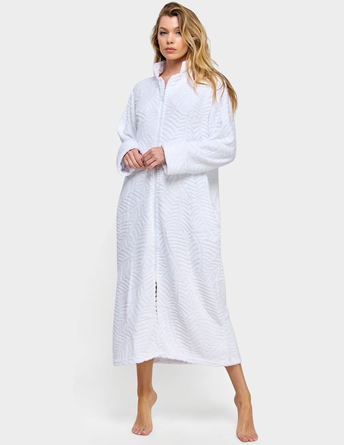 Sabrina Robe