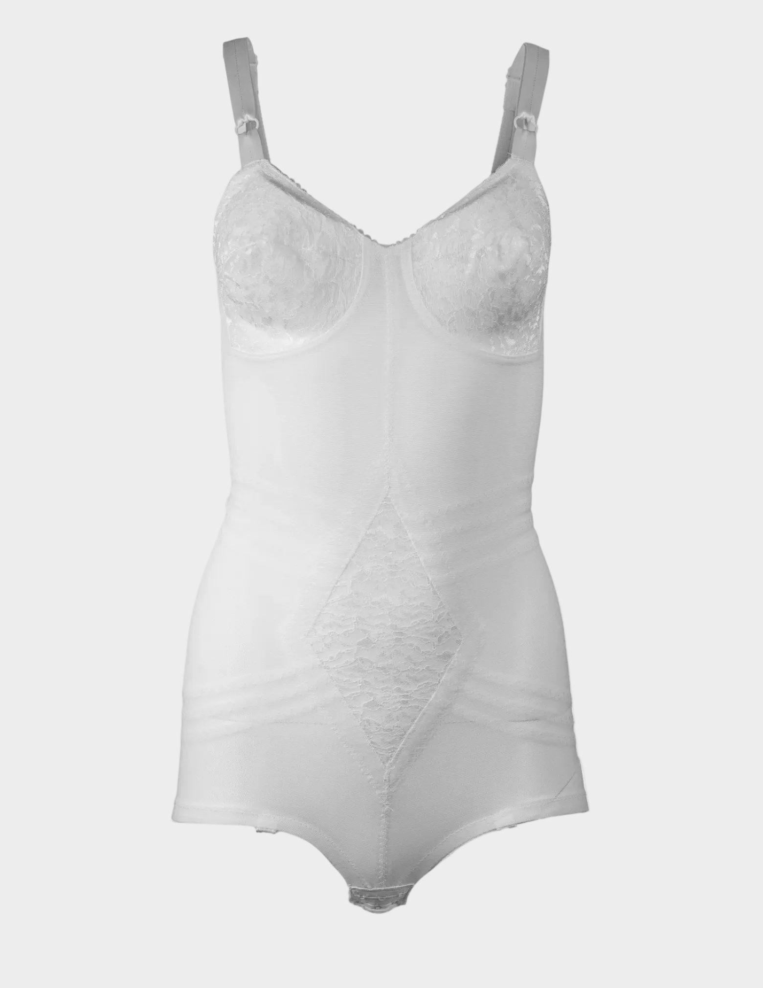 RAGO Style 9051 in White on a white background