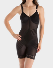 Front view of model wearing RAGO Style 9071 in Black