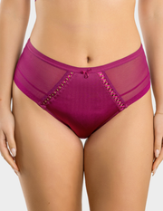 Front view of a model wearing Parfait Shea brief in blackberry