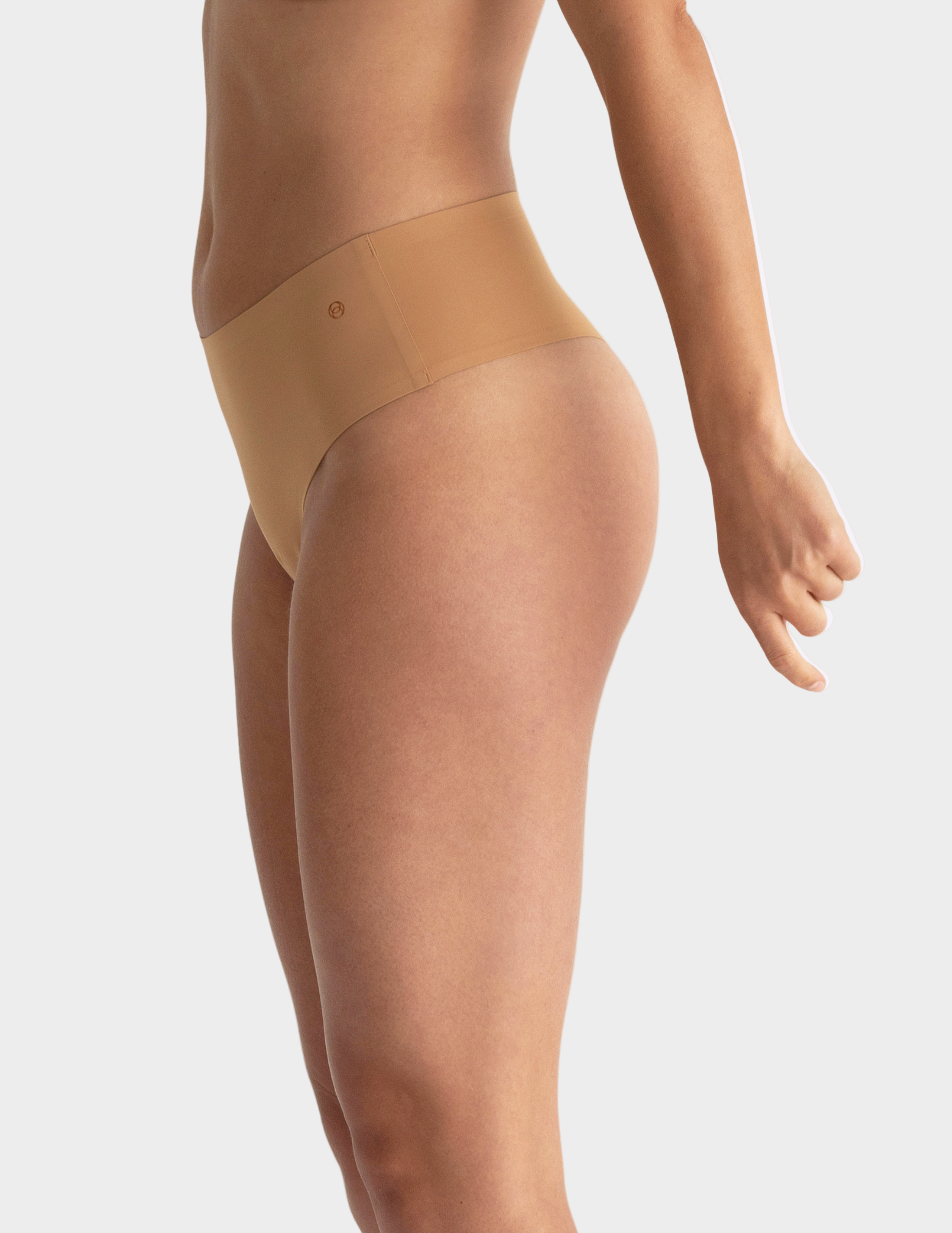 Seamless High-Waisted Thong