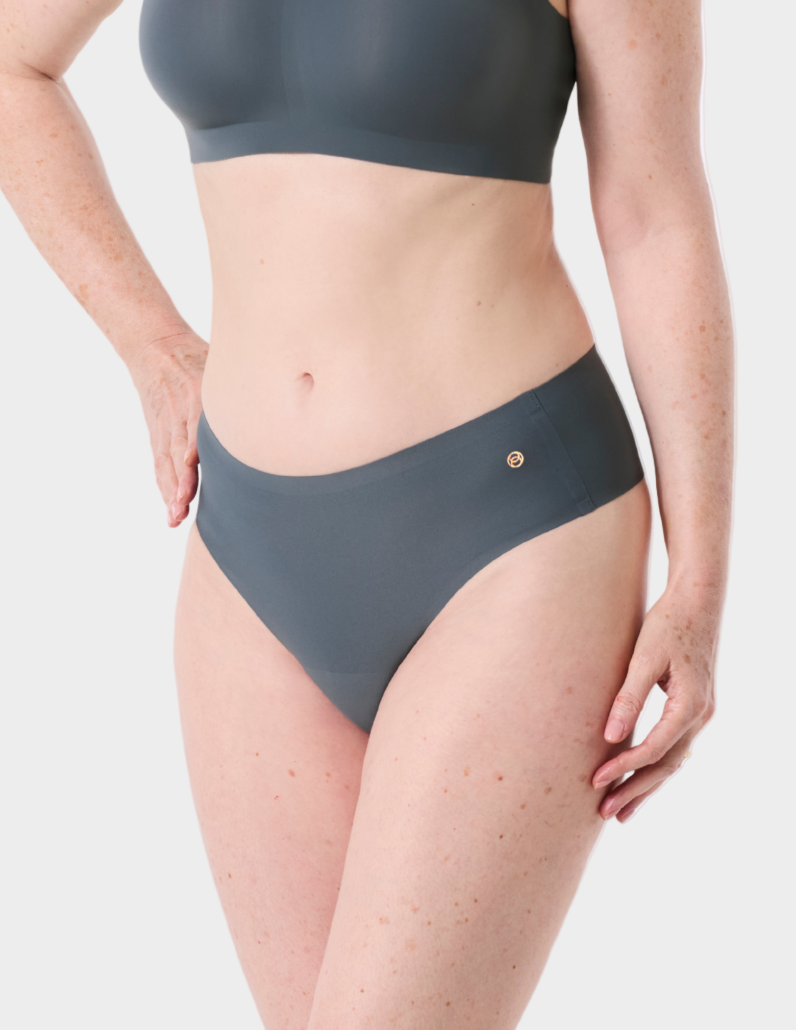 Seamless High-Waisted Thong