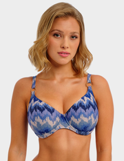 Front view of a model wearing Freya Arizona Wave bikini top in Coastline