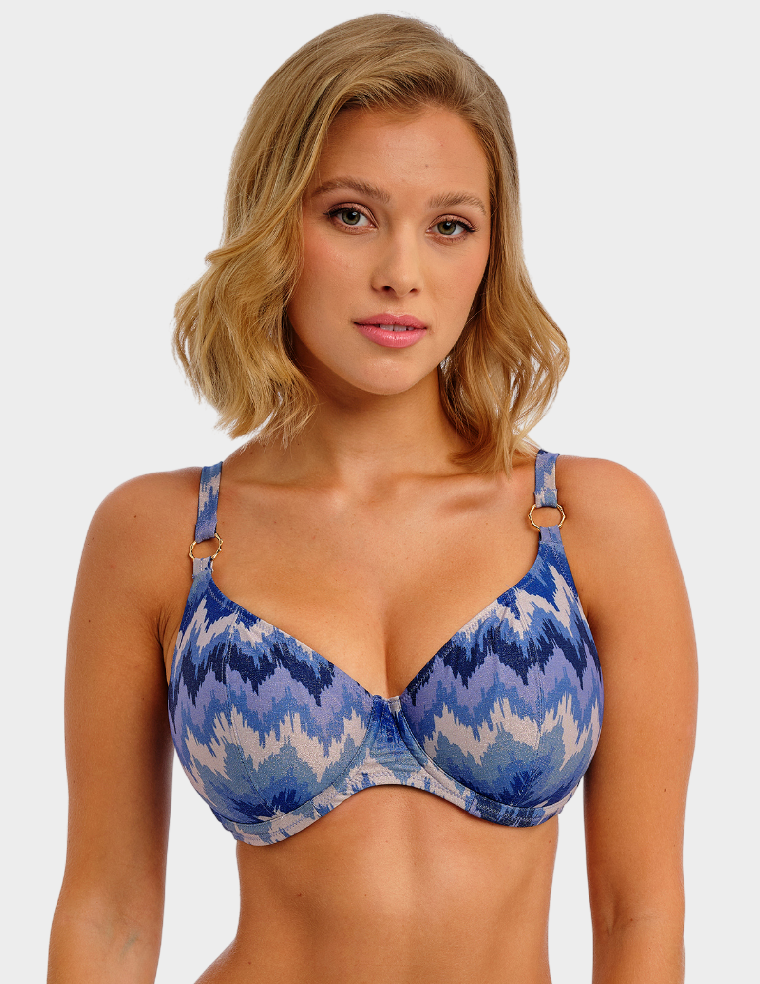 Front view of a model wearing Freya Arizona Wave bikini top in Coastline