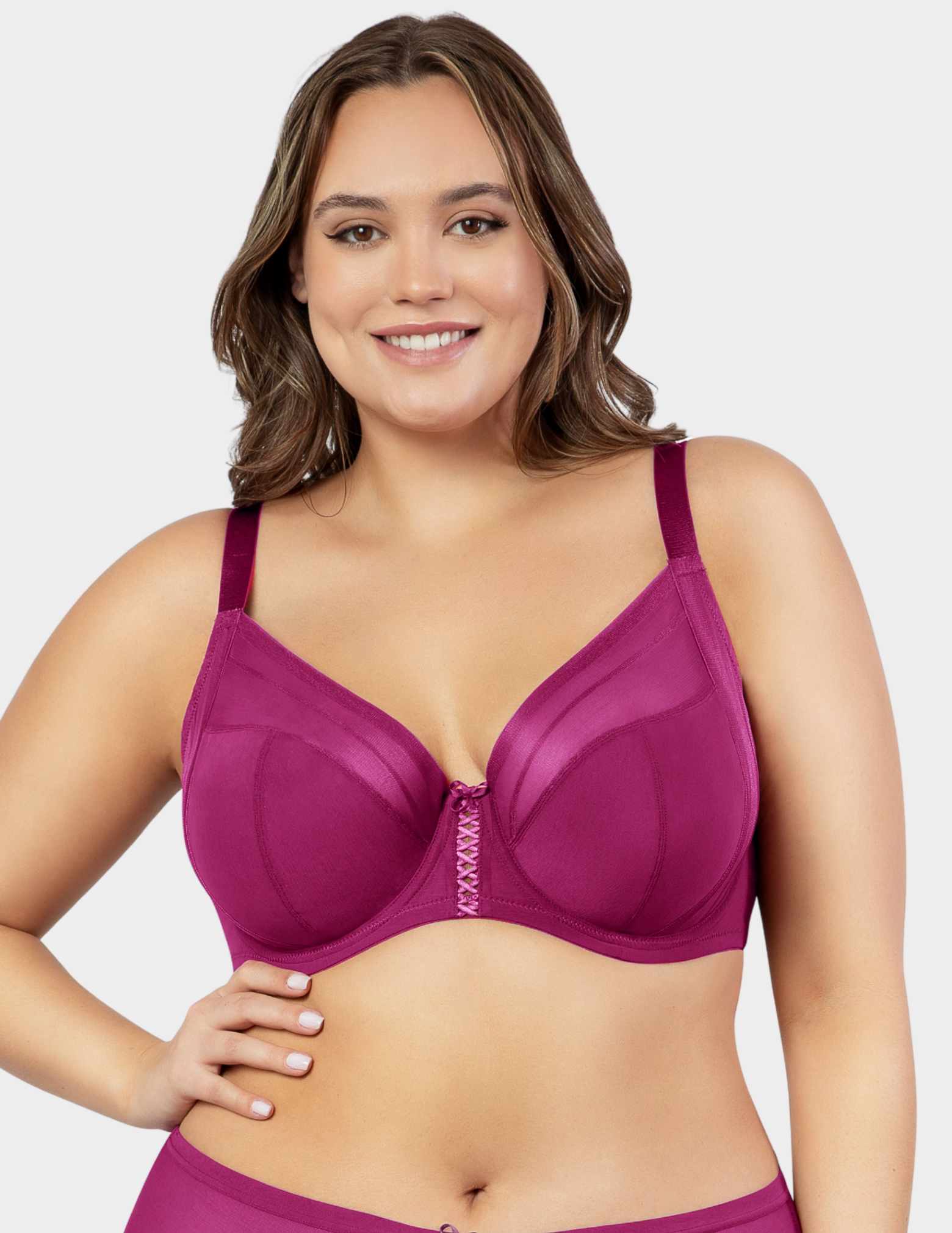 Front view of a model wearing Parfait Shea plunge bra in blackberry
