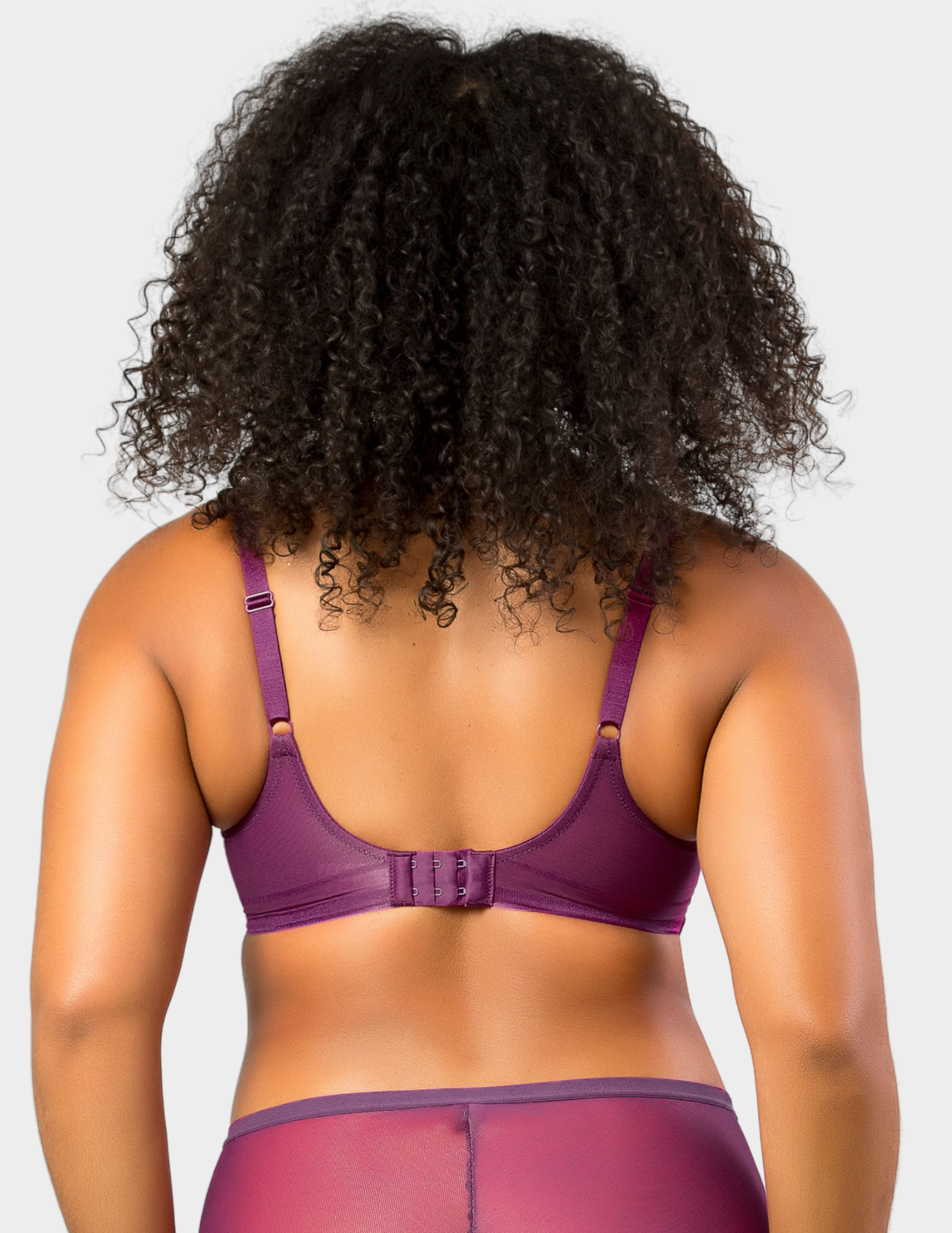 Back view of a model wearing Parfait Shea plunge bra in blackberry