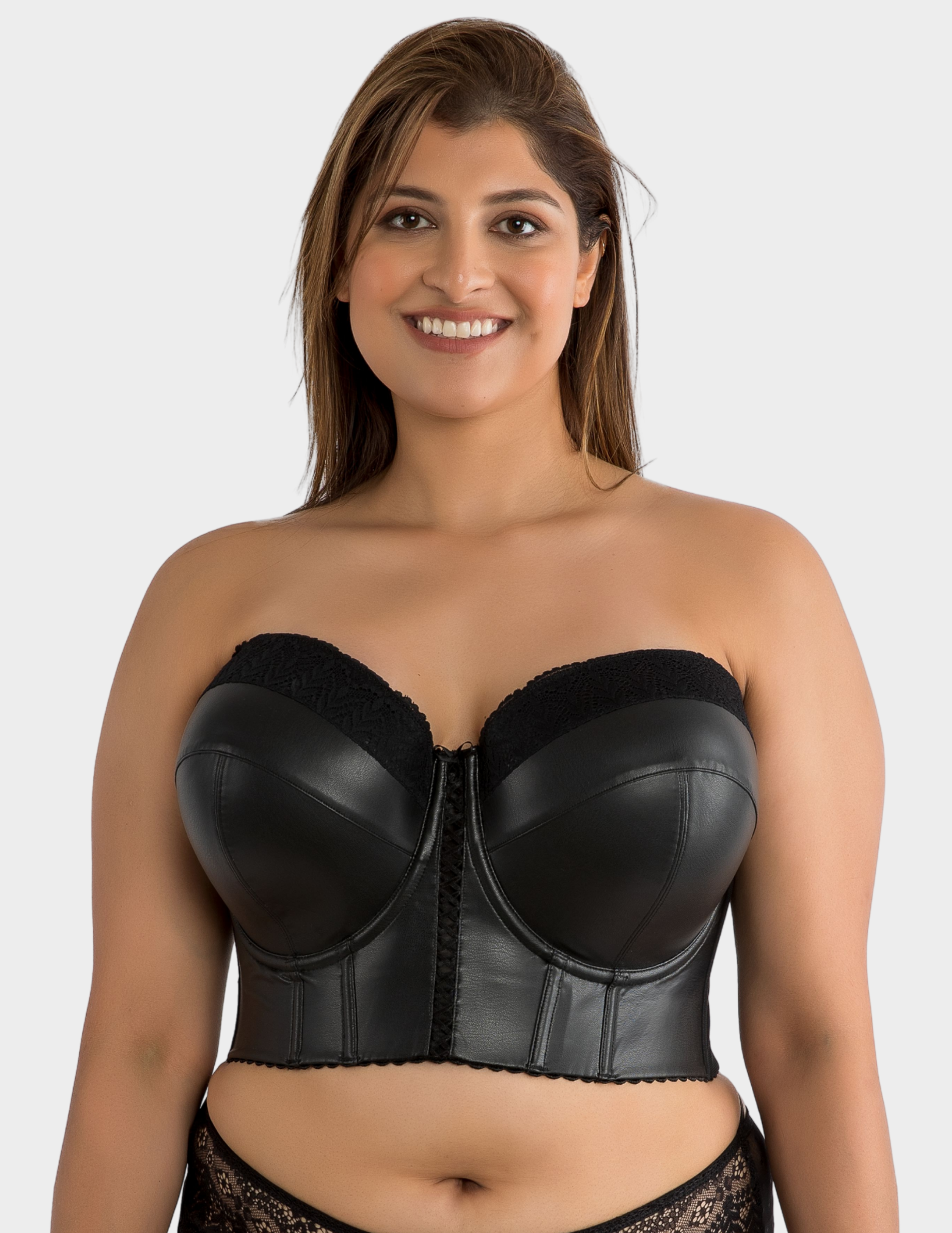 Front view of a model wearing Parfait Stevie bustier bra in black