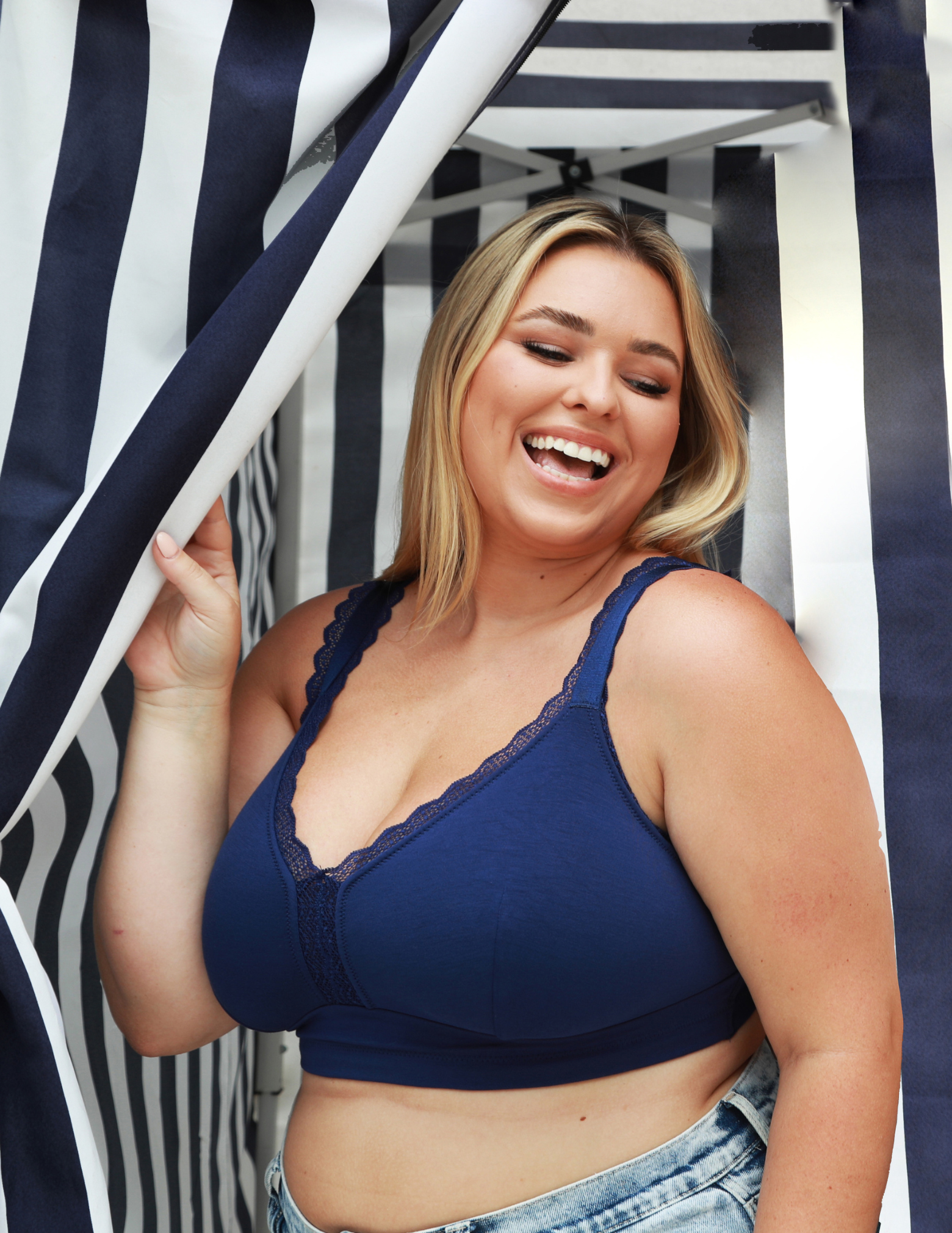 Dalis Wireless Seamed Bralette