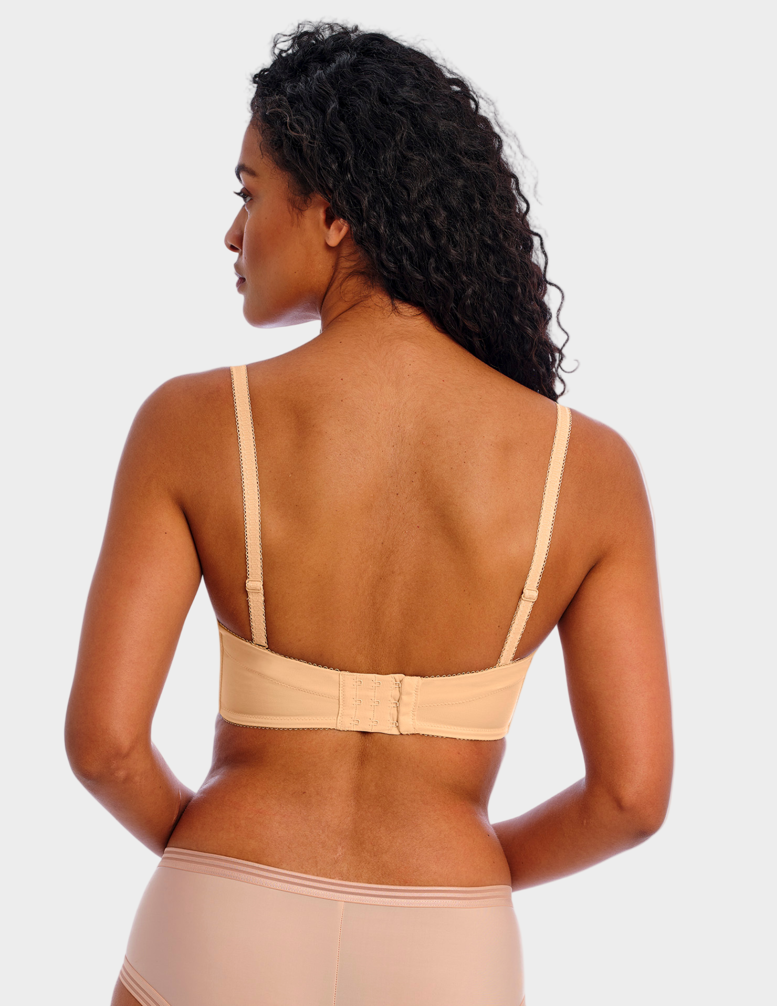 Deco Underwire Molded Strapless Bra