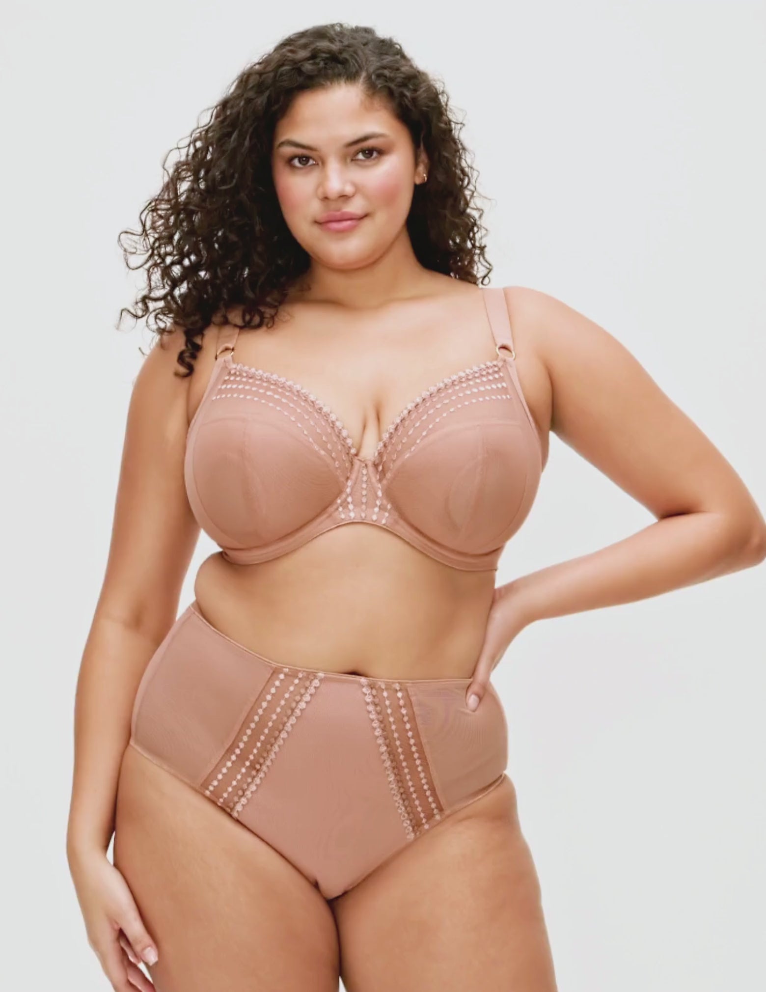 Load video: Matilda Underwire Plunge Bra