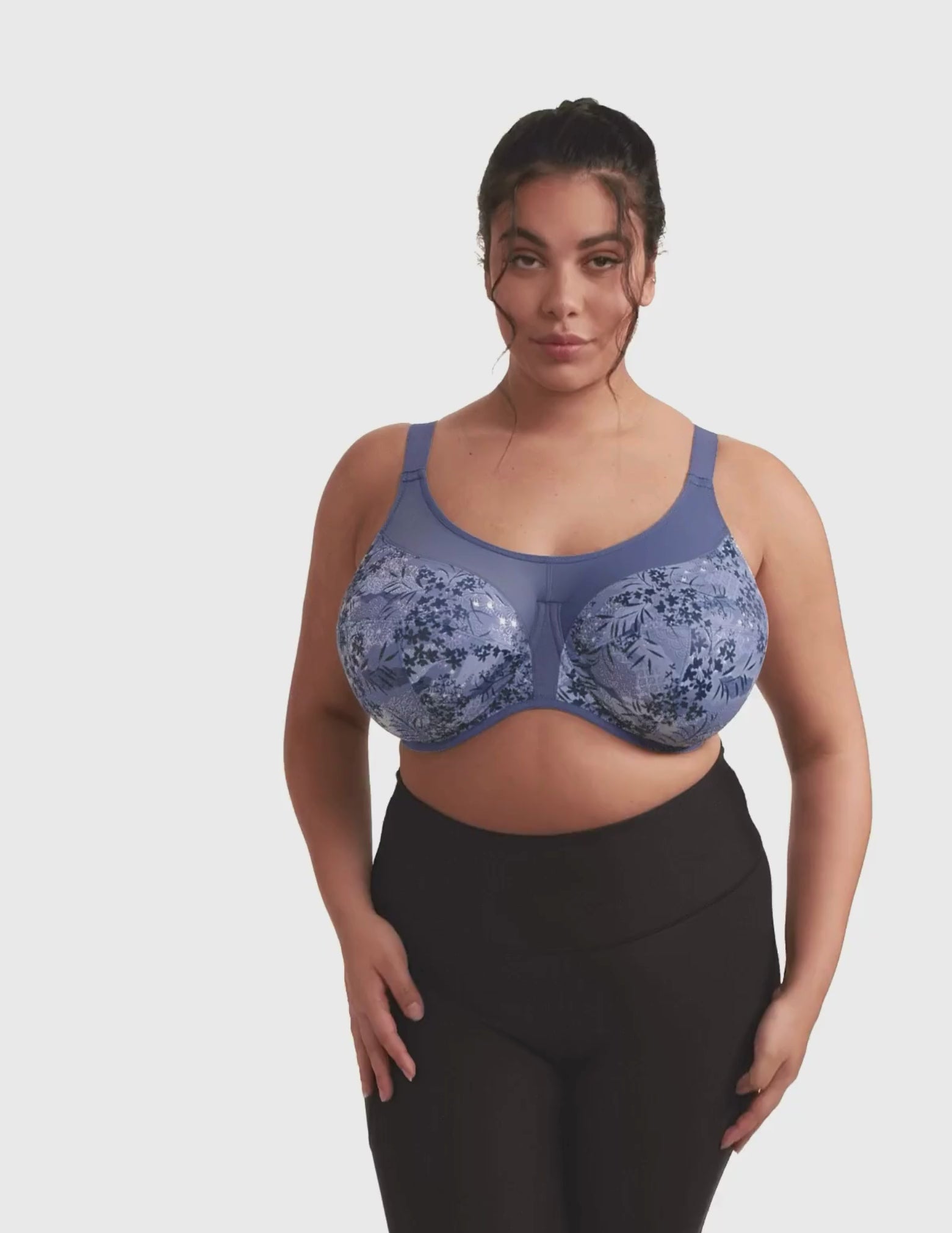 Load video: Energise Underwire Sports Bra