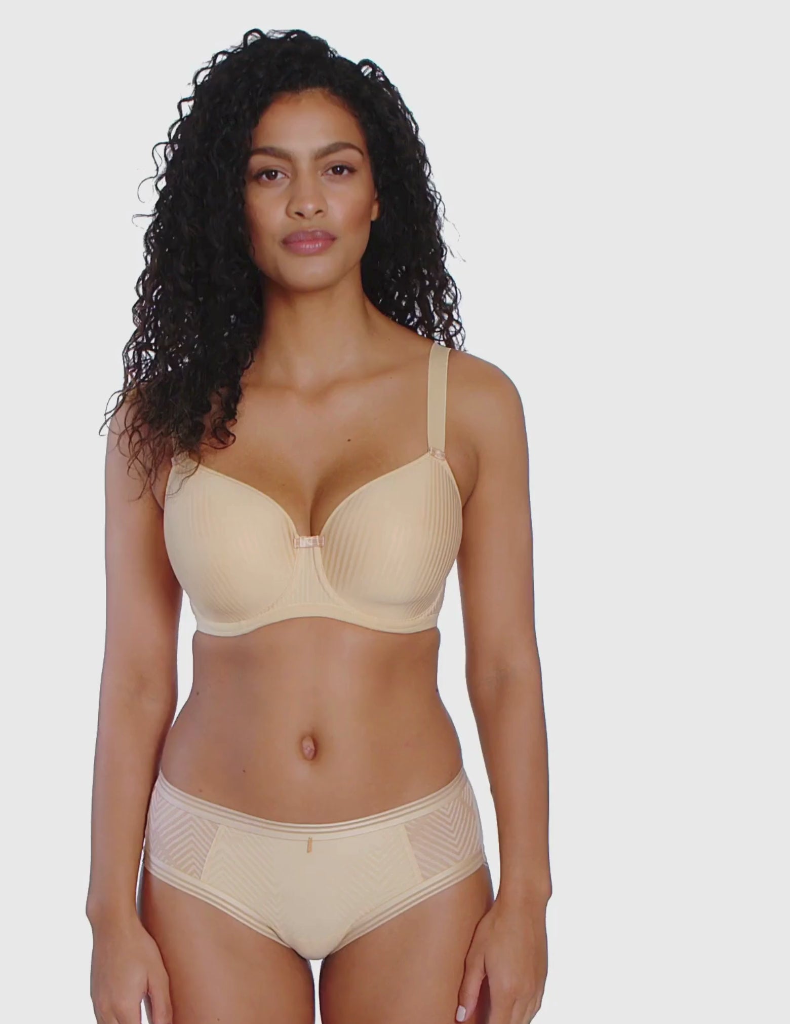 Load video: Idol Molded Balconette T-Shirt Bra