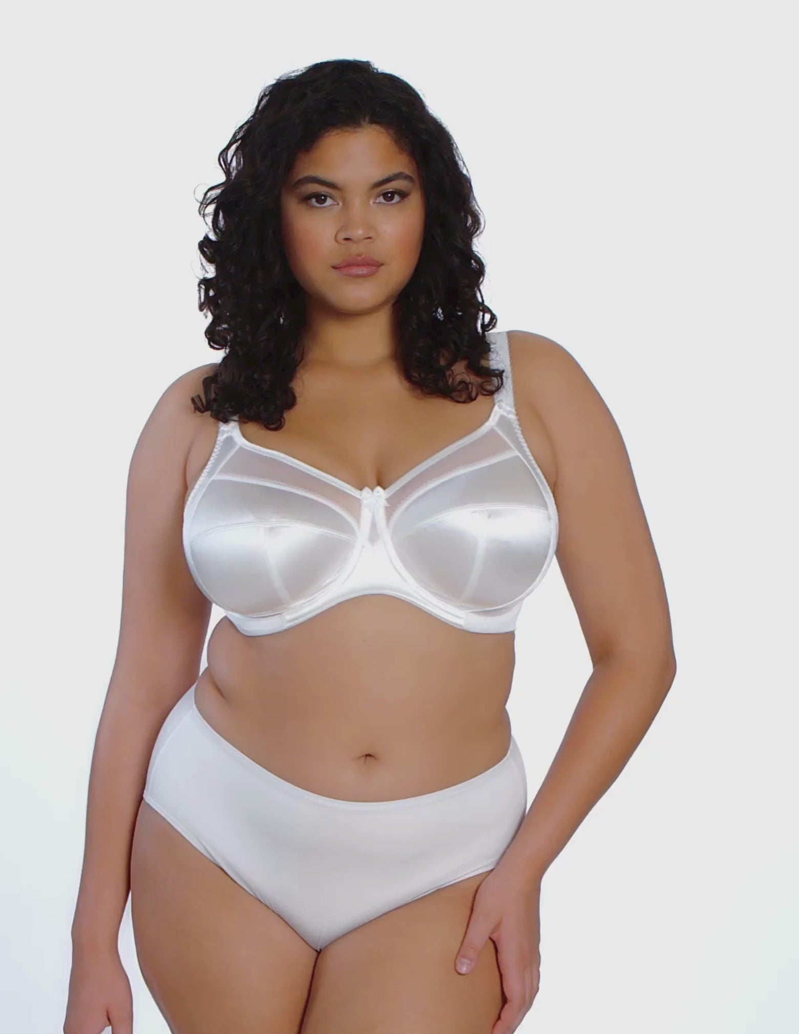 Load video: Keira Underwire Full Coverage Banded Bra