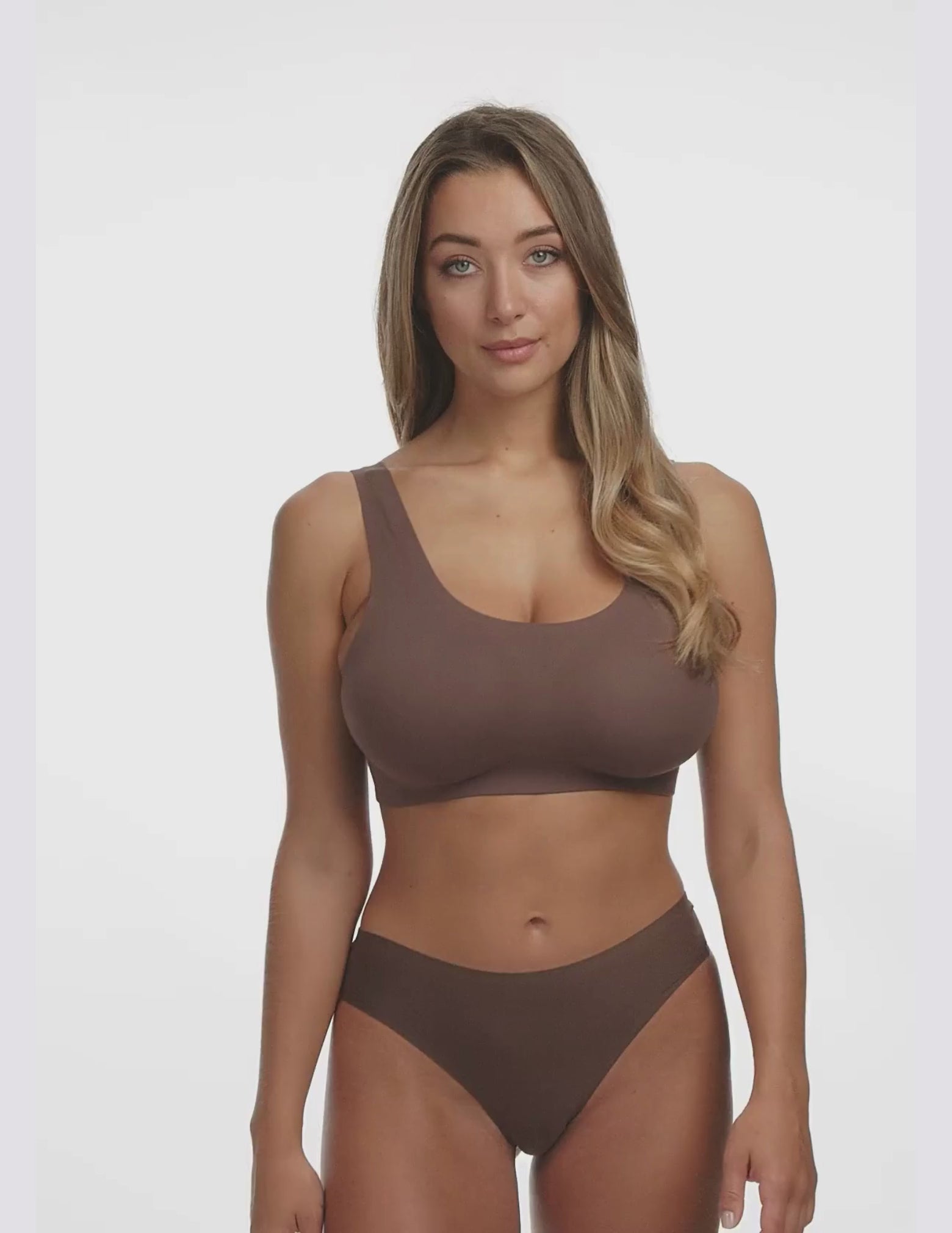 Load video: Smoothease Roast Invisible Stretch Thong