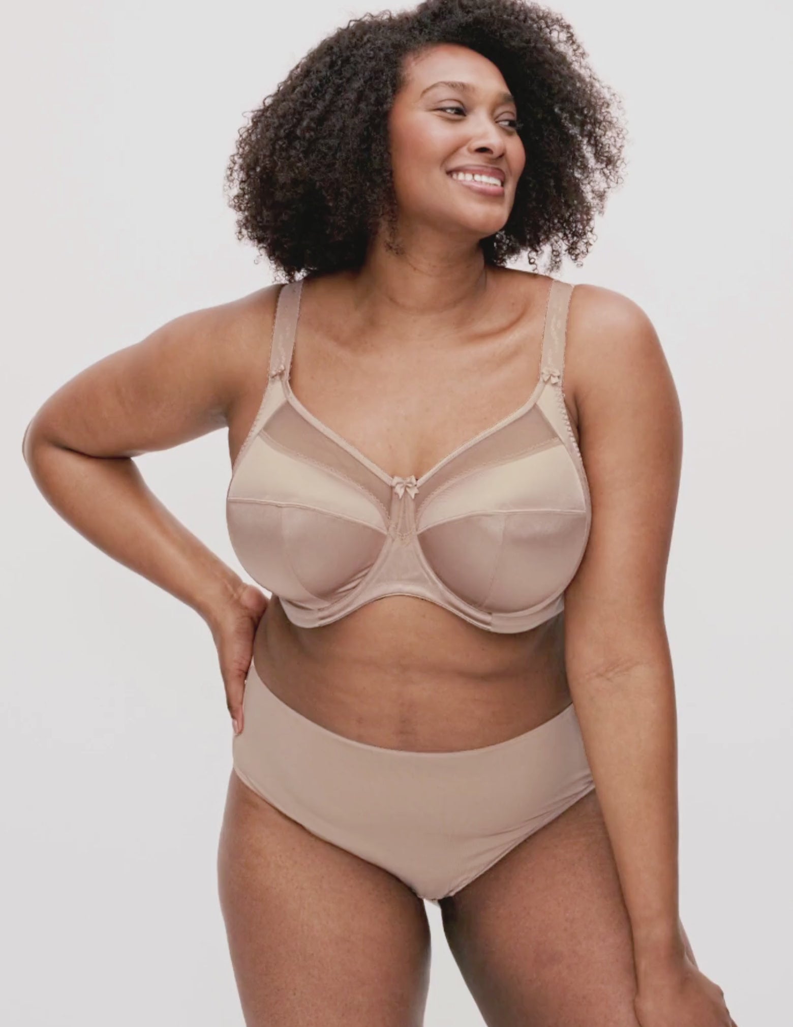 Load video: Keira Underwire Full Coverage Banded Bra