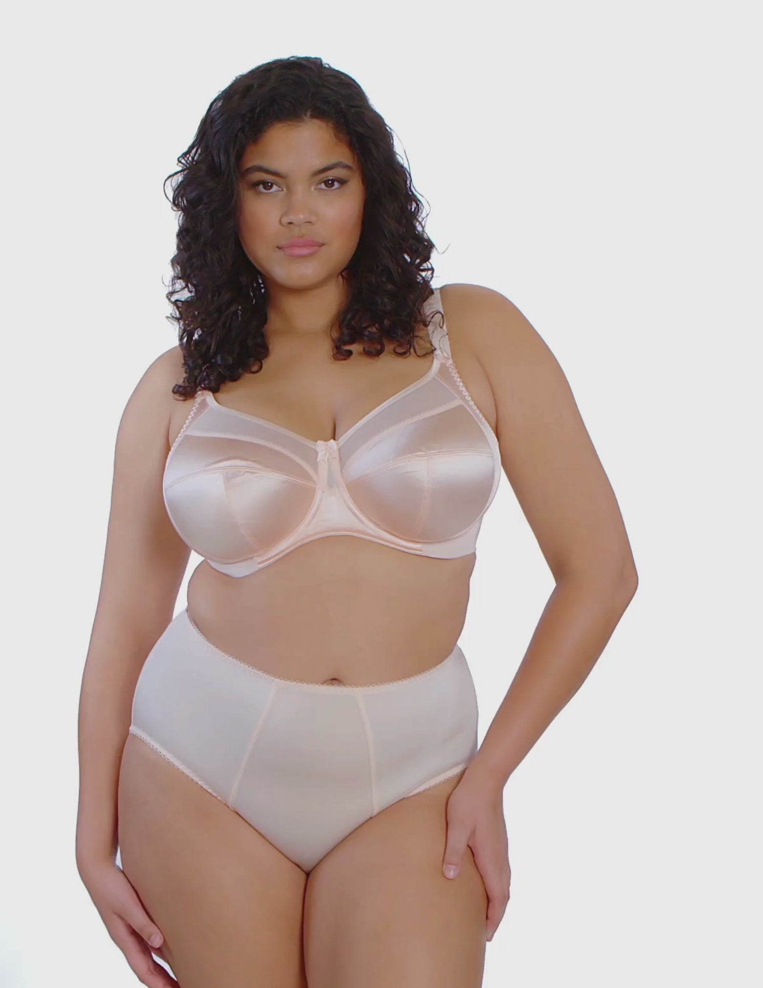 Load video: Keira Underwire Full Coverage Banded Bra