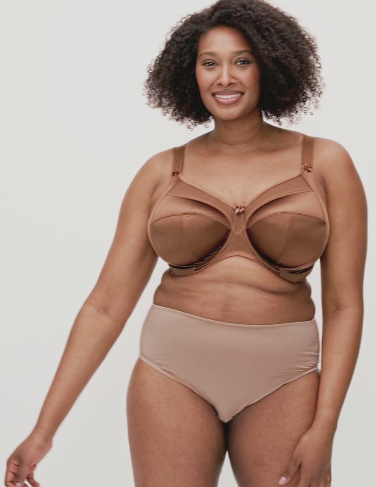Load video: Keira Underwire Full Coverage Banded Bra