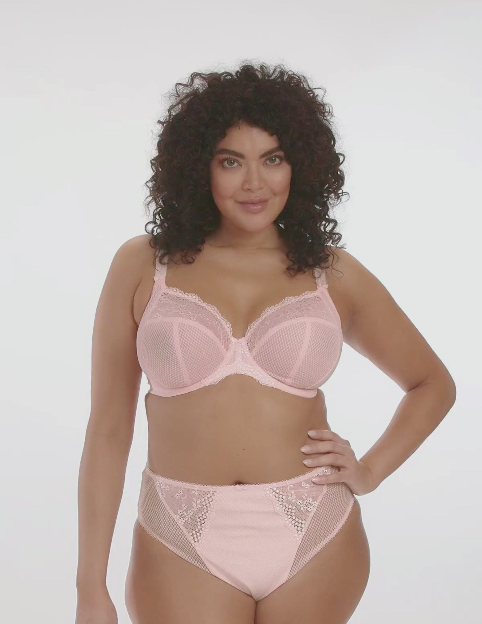 Load video: Charley Stretch Plunge Bra