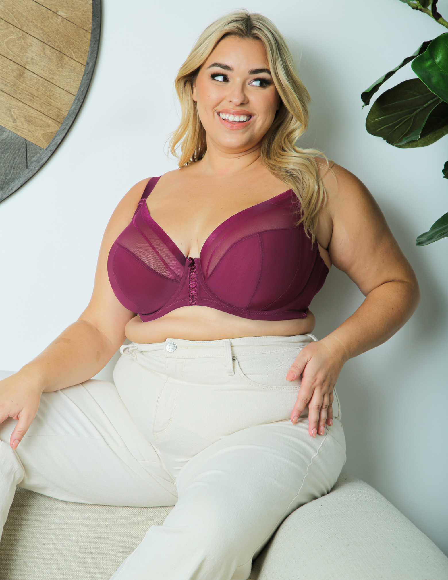 Shea Unlined Underwire Plunge Bra