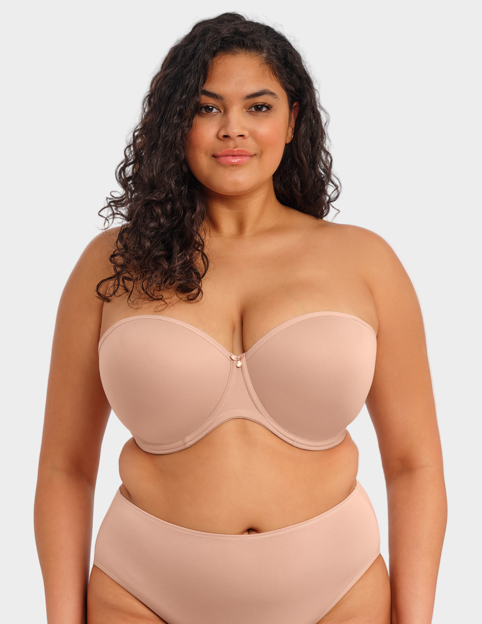Smooth Underwire Convertible Strapless Bra