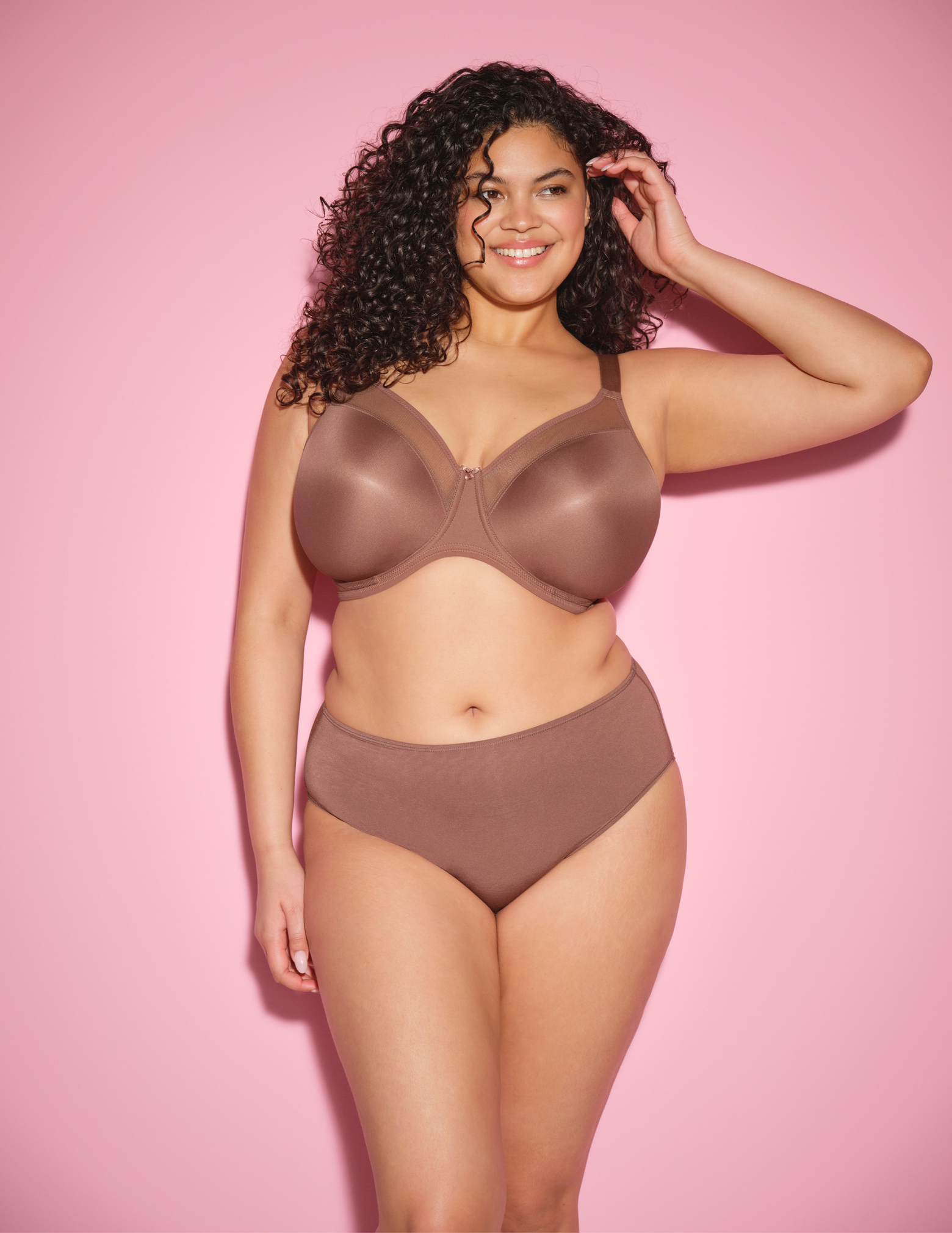 Smooth Underwire Non Padded Molded Bra